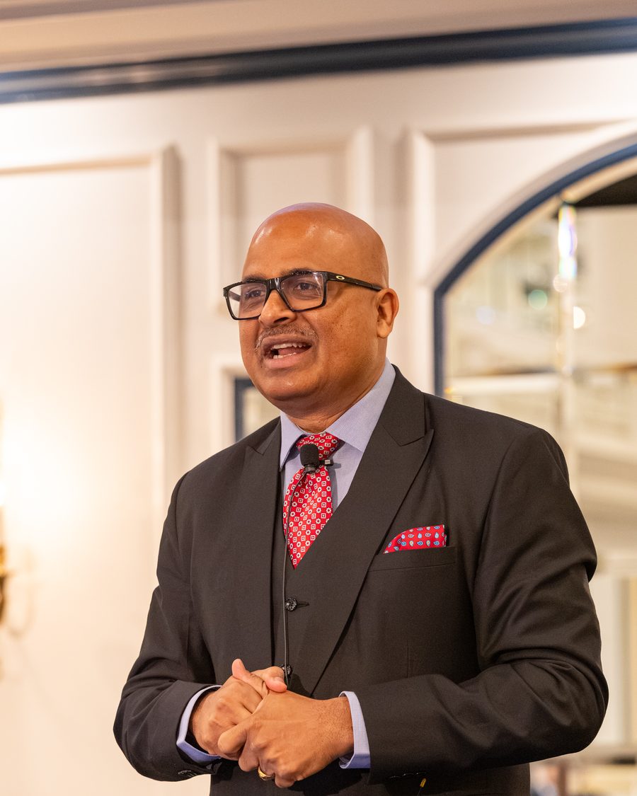 Portrait of Ravi Teja Bommireddipalli speaking.
